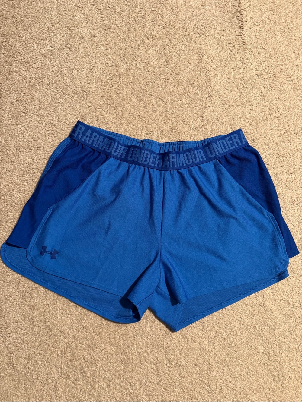 Under Armour Heat gear royal blue shorts size large